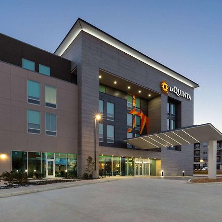 La Quinta Inn & Suites By Wyndham San Antonio At The Rim Dış mekan fotoğraf