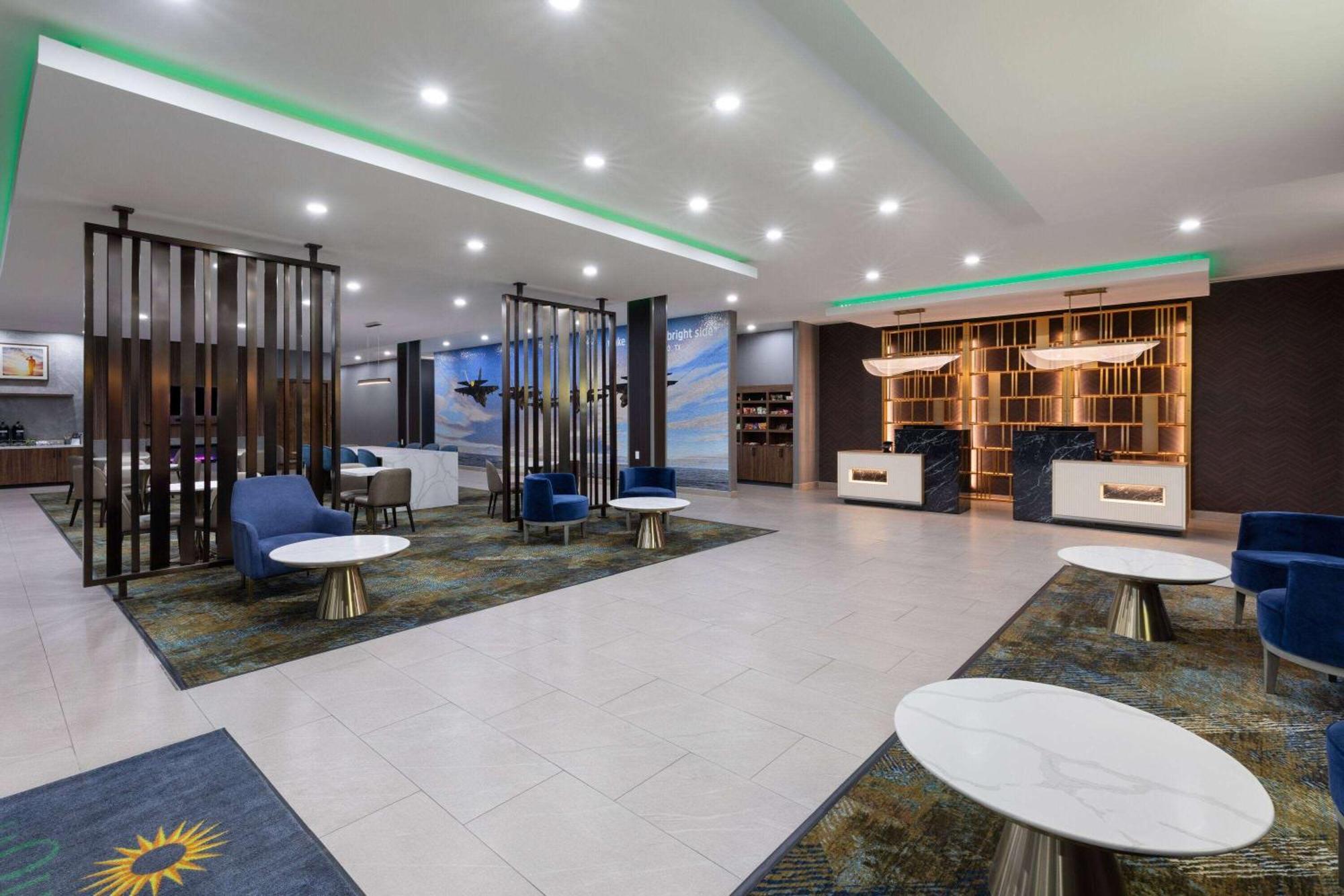 La Quinta Inn & Suites By Wyndham San Antonio At The Rim Dış mekan fotoğraf