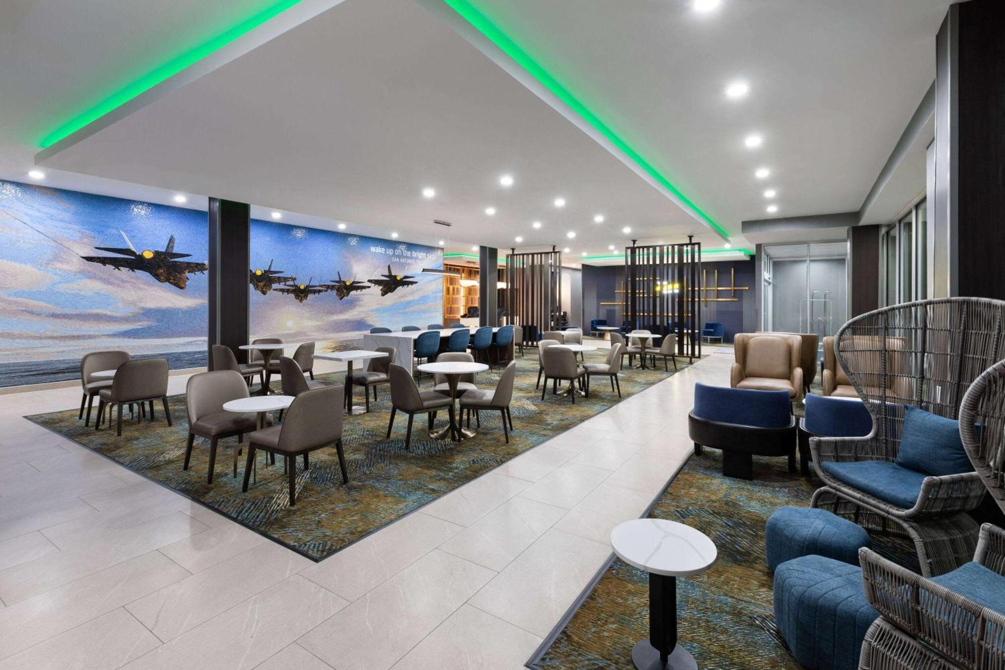 La Quinta Inn & Suites By Wyndham San Antonio At The Rim Dış mekan fotoğraf